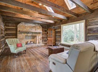 318 Ripshin Private Rd, Roan Mountain, TN 37687