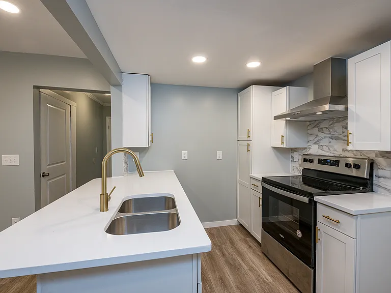 2227 Telhurst St SW — Photo 3