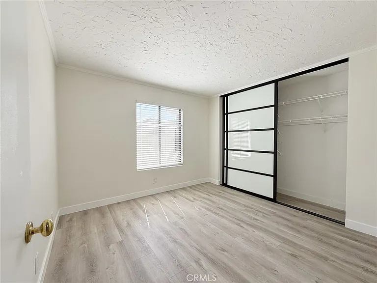 231 Springview — Photo 13