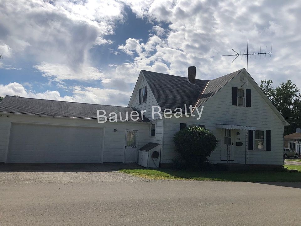 1st image of 242 Pearl St