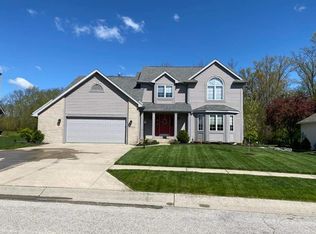 9728 Shorewood Trl, Fort Wayne, IN 46804