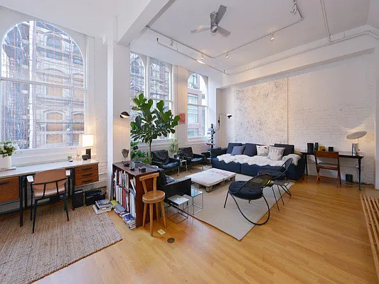Rented by Sotheby's International Realty | media 11