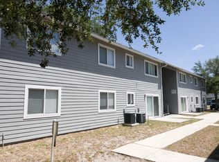16 W Rhodes Dr, New Smyrna Beach, FL 32168