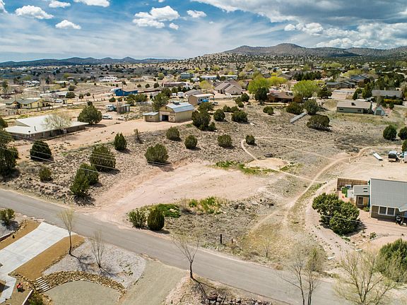 4th image of 3550 Sunset Dr