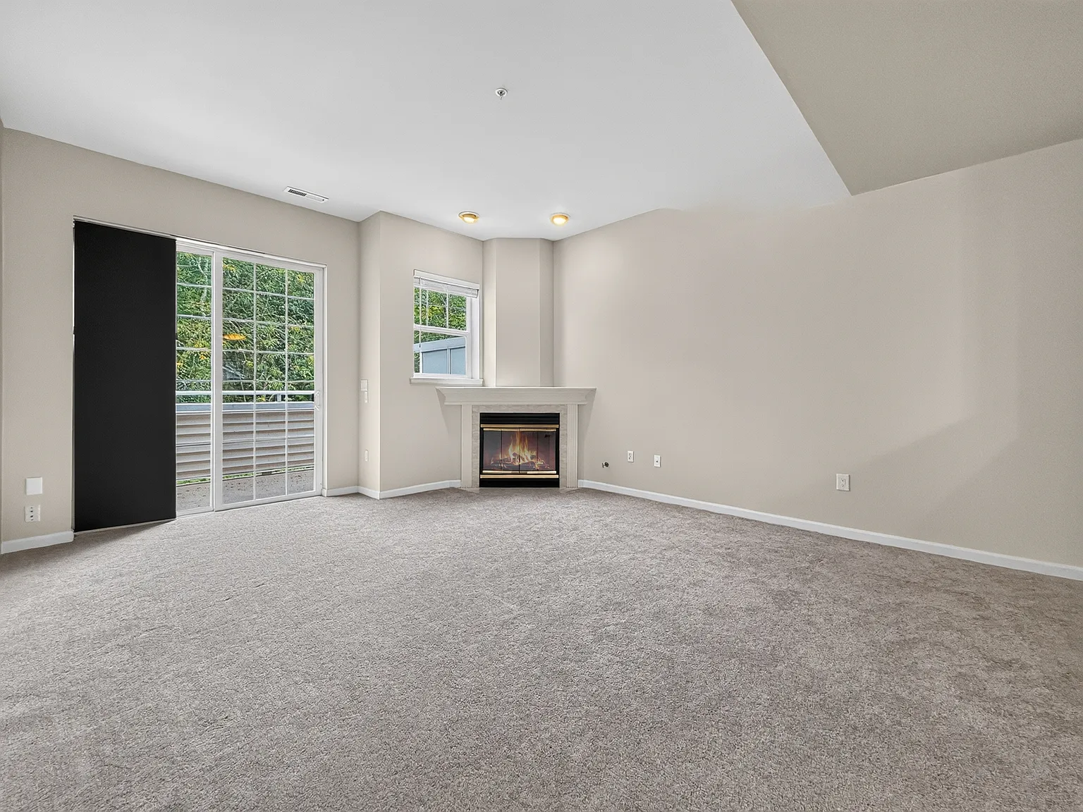 1920 132nd Ave SE, Bellevue - 61 — Photo 4