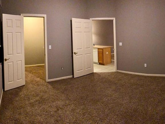 4th image of 2606 N Bluff St APT 204