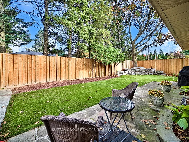 3 Twyford Ct — Photo 34