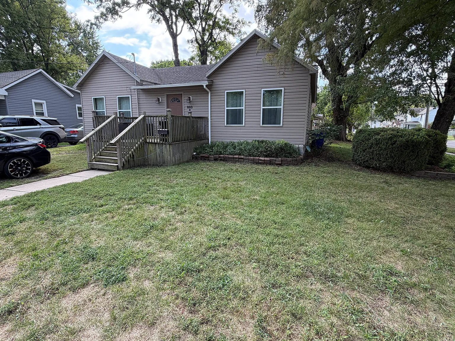 2 bed, 900 sqft, $1,500 — Photo 2