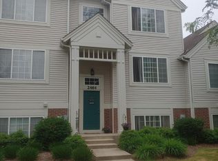 2464 Daybreak Ct, Elgin, IL 60123