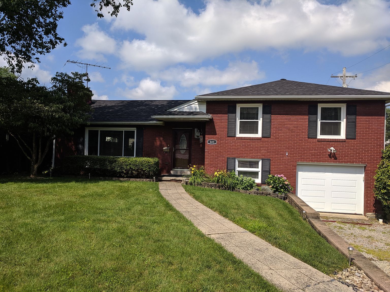 301 S Green Ln, Zelienople, PA 16063 Zillow