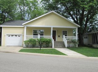 1159 Lakeview Rd, Elgin, IL 60123