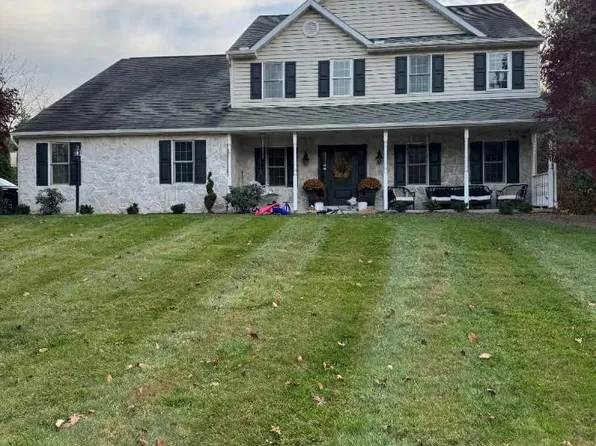 348 Garey Rd, Douglassville, PA 19518