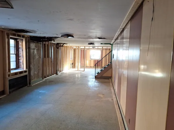 200 West 139th Street image 12 of 24