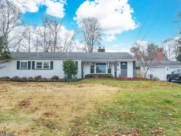 1 Inwood Dr, Little Falls Twp., NJ 07424