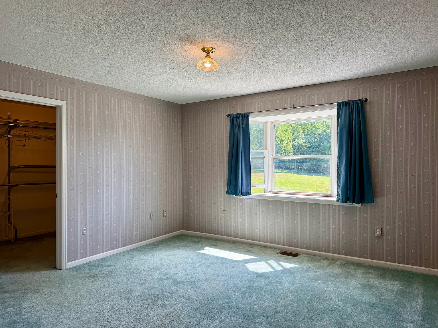 1 bed, $1,300 — Photo 4