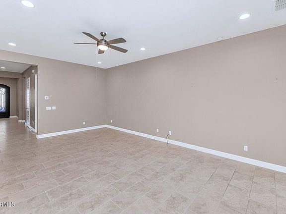 5th image of 6919 E RUSSELL Street