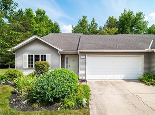 15762 Grosse Pointe Oval, Strongsville, OH