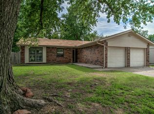 612 Parkhurst Ter, Edmond, OK 73003