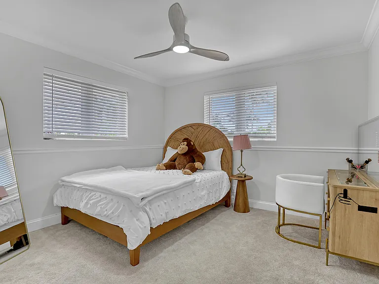 561 Anchorage Dr — Photo 13