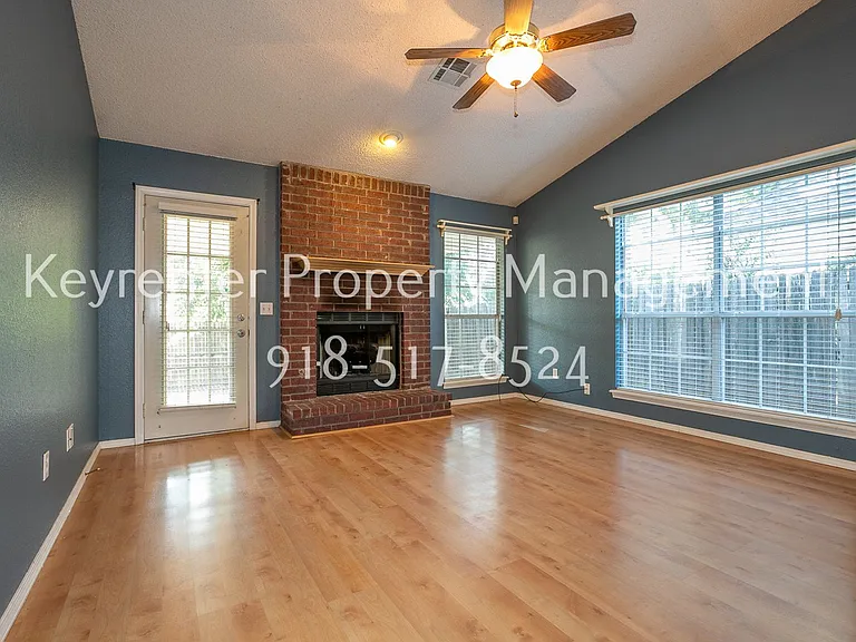9638 S 90th East Ave — Photo 9