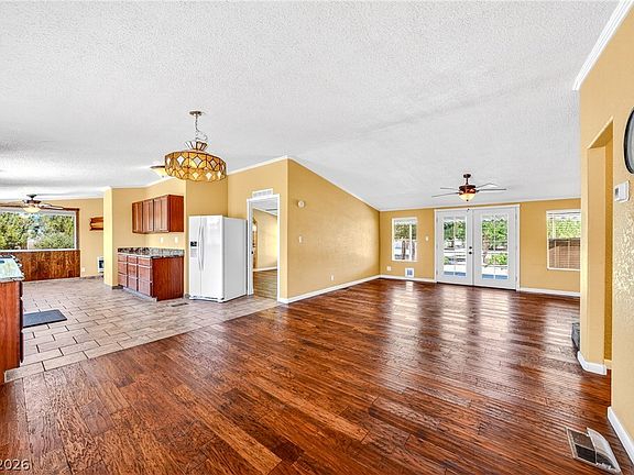 4th image of 1831 W Horn Rd
