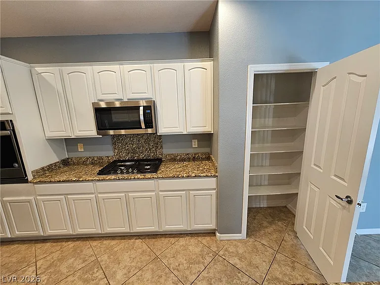 2259 Sandstone Cliffs Dr — Photo 3