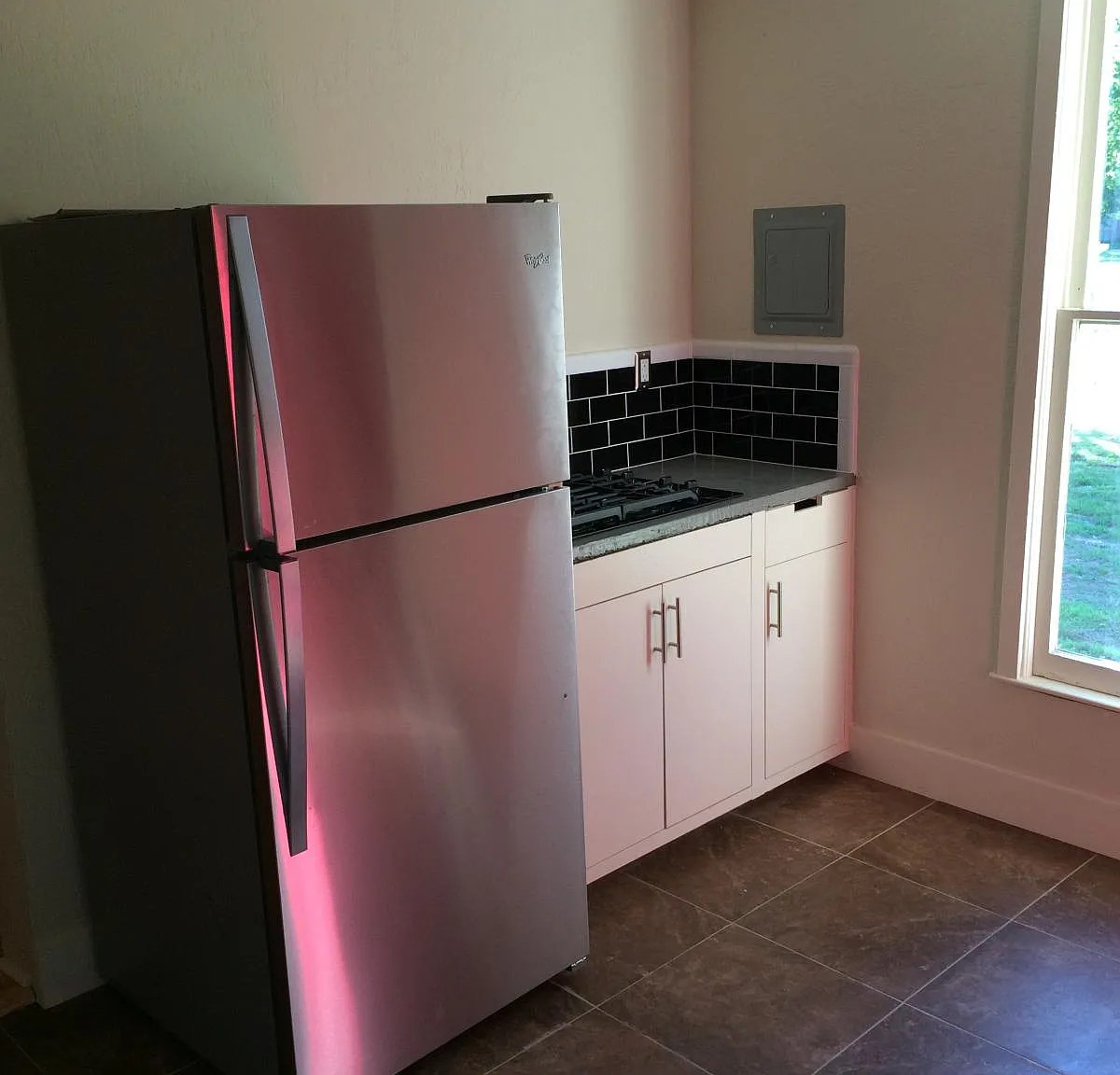 2 bed, 850 sqft, $950 — Photo 3