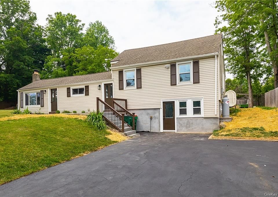 1st image of 4 Cramer Rd