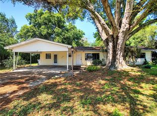 141 Lake Deer Dr E, Winter Haven, FL 33880