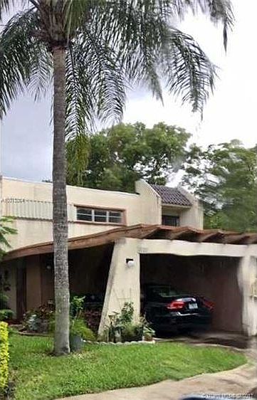 2nd image of 6524 Kendale Lakes Dr APT 1505