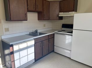 40 Dinan Dr APT 4, Gardner, MA 01440