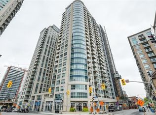 195 Besserer St #2404, Ottawa, ON K1N 0B6