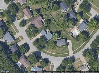 317 Fairmeade Rd, Saint Matthews, KY 40207