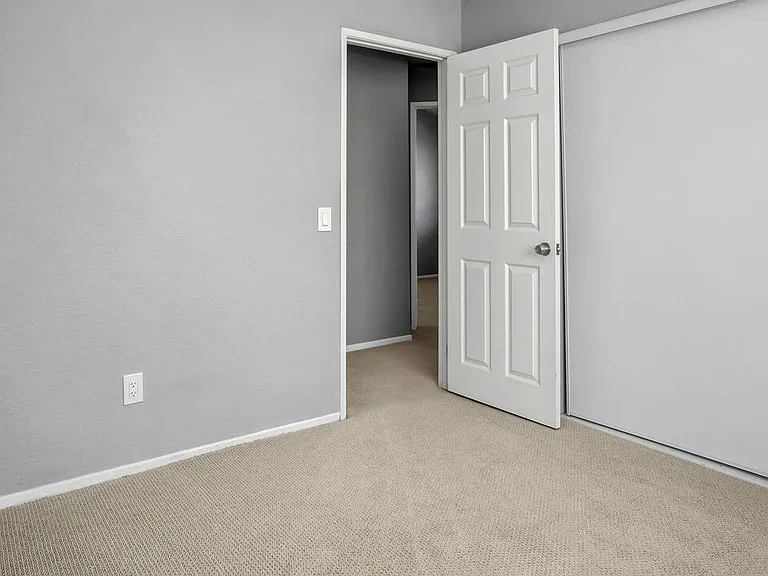 14253 Stanislaus Ct — Photo 37