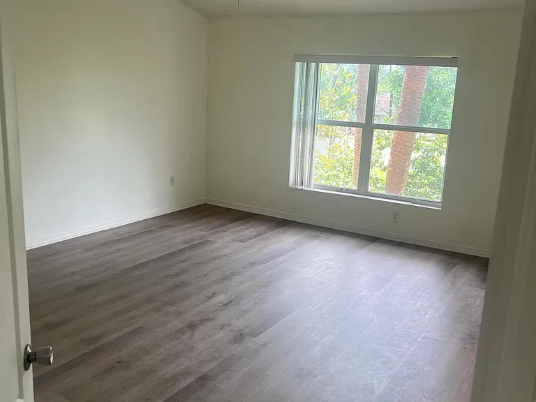 303 Seminole Palms Dr — Photo 25