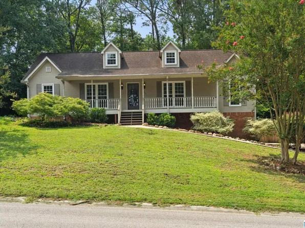 219 Russet Woods Dr, Birmingham, AL 35244
