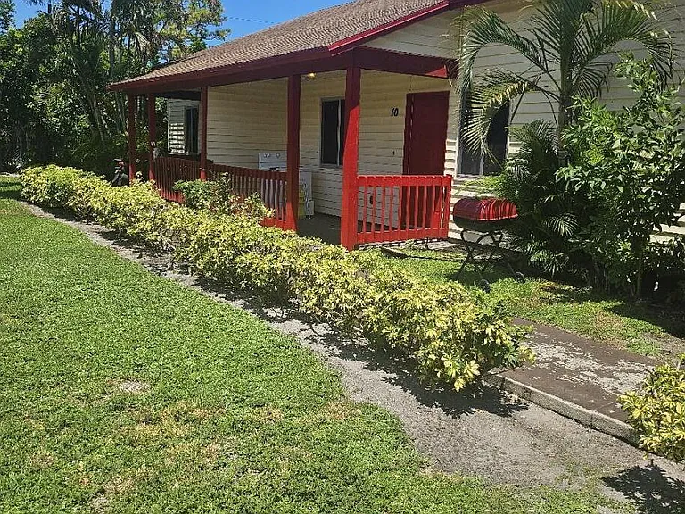 1305 Rosewood Villa Ln — Photo 1