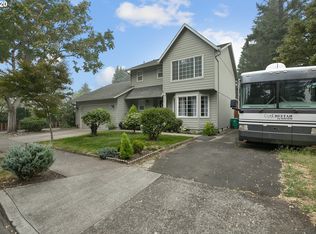 14415 SE Center St, Portland, OR 97236