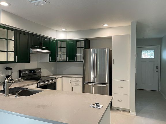 4th image of 4402 Rockcrest Cir