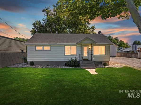 1950 Wildwood St, Boise, ID 83713