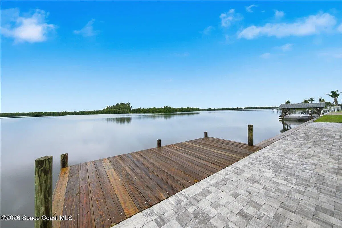 4 bed, 3.5 bath, 1752 sqft, $5,500 — Photo 1