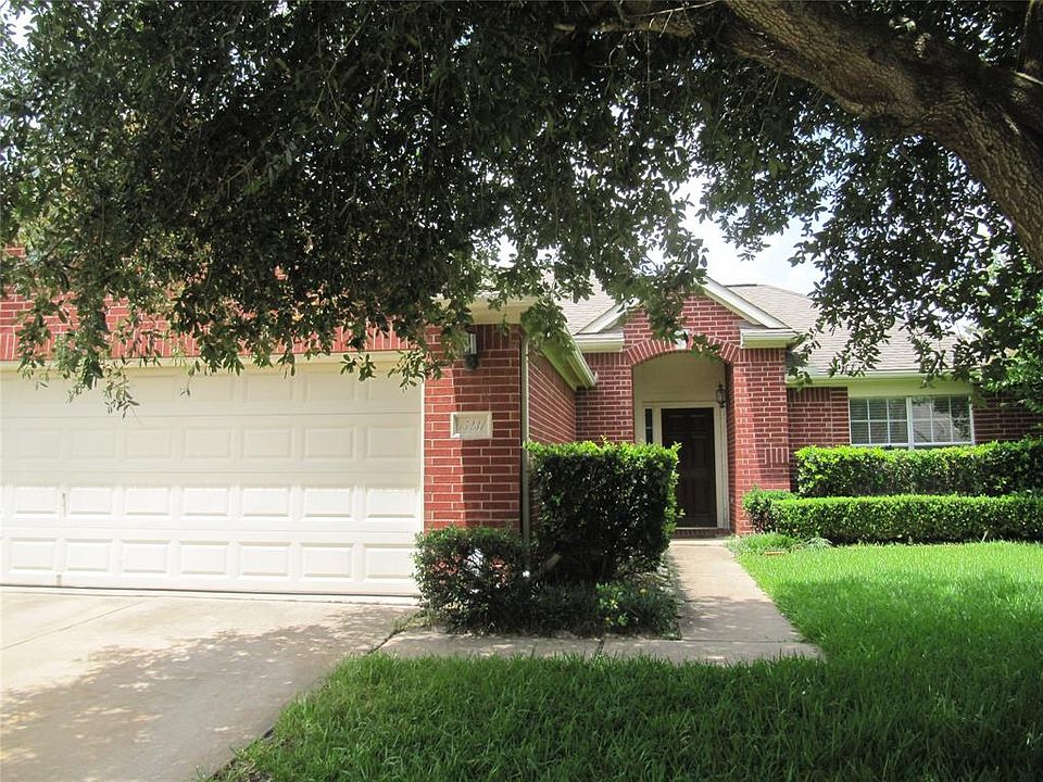 1st image of 15231 Millers Run Ln