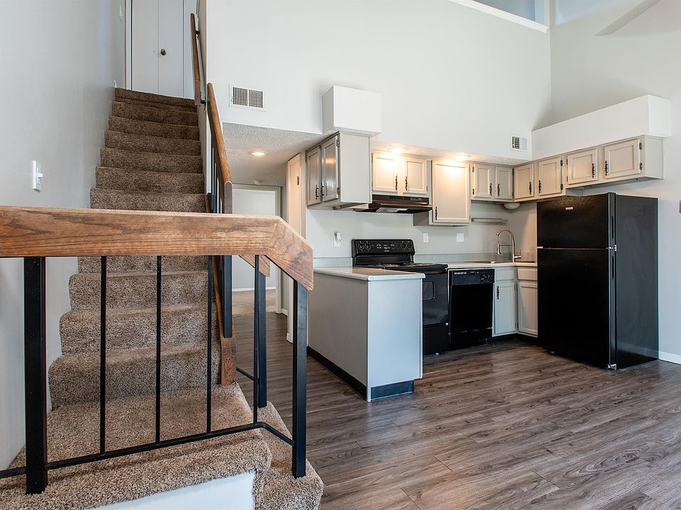 1st image of 844 N Waco Ave #4309