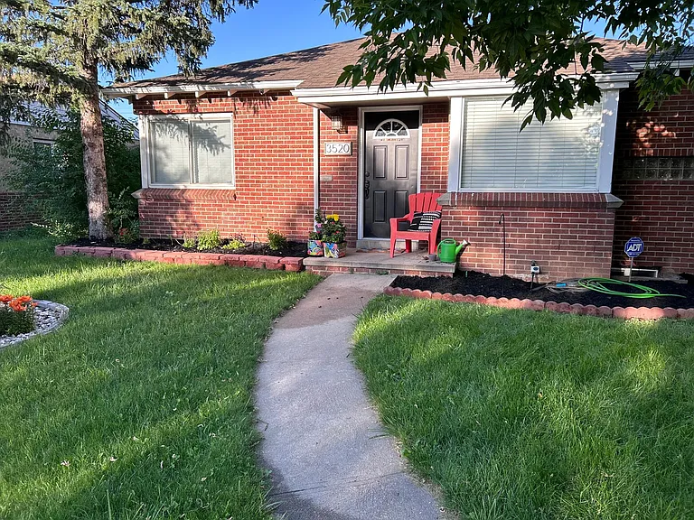 3520 Magnolia St — Photo 1