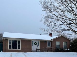 8 Charter Hill Drive, Rutland City, VT 05701