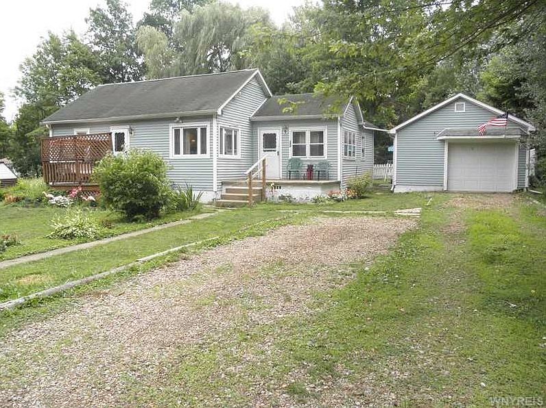 1st image of 203 W Pleasant Ave