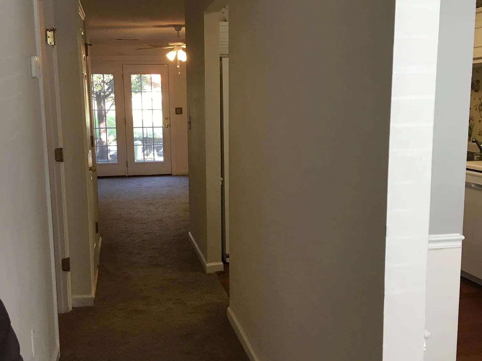 419 E Butler Rd — Photo 3