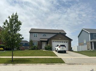 4865 W Falcon Ct, Monee, IL 60449