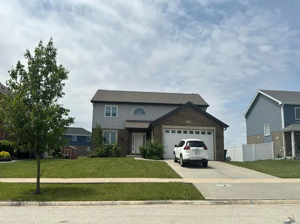 4865 W Falcon Ct, Monee, IL 60449