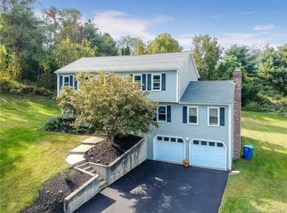 51 Stable Ridge Rd, Monroe, CT 06468